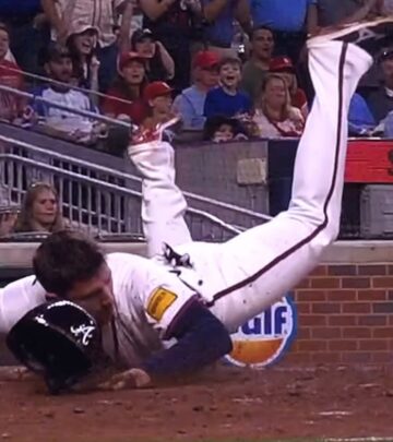 Braves third baseman shows determination as Atlanta continues their postseason push. 