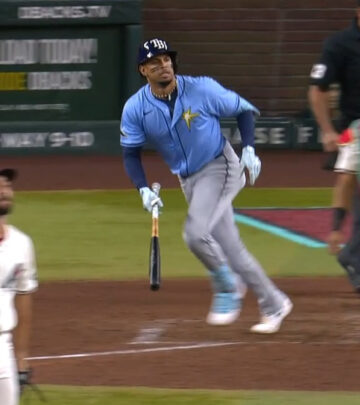 Dominican slugger delivers decisive 10th inning shot showcasing Caribbean baseball prowess