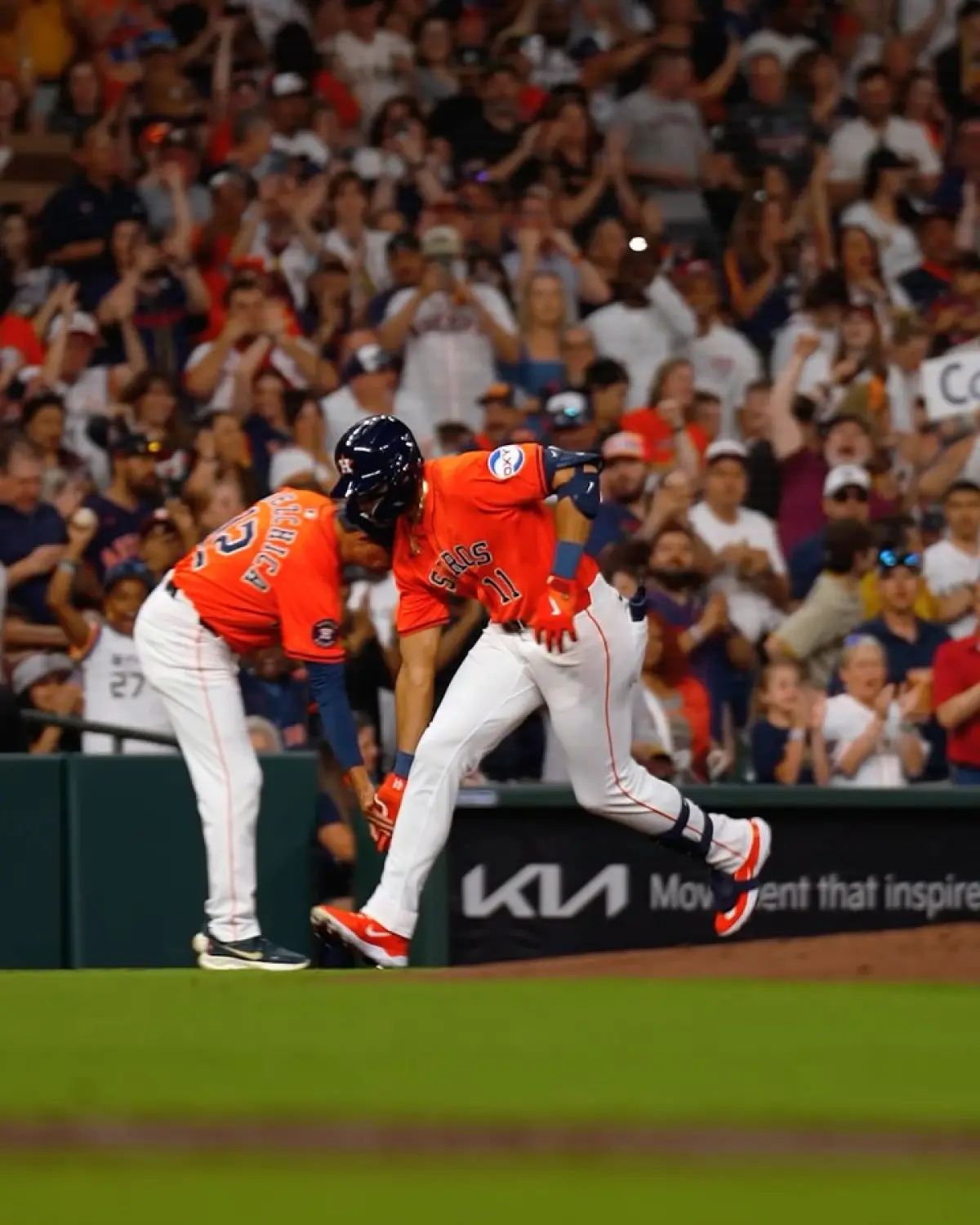 Home run excitement energizes Daikin Park as Astros showcase offensive firepower