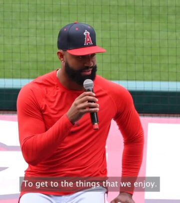Outfielder shares powerful message of hard work with at-risk youth during community program