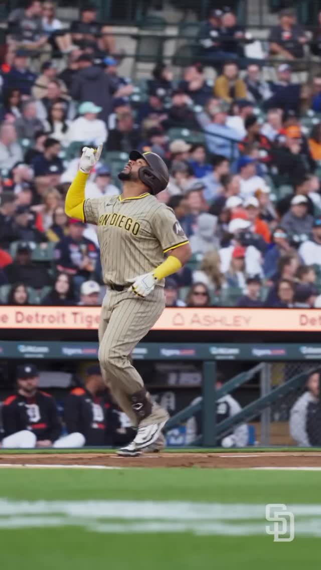Luis Díaz’s Powerful Performance Impresses San Diego Padres Fans Luis Díaz's Powerful Performance Drives San Diego Padres To Victory