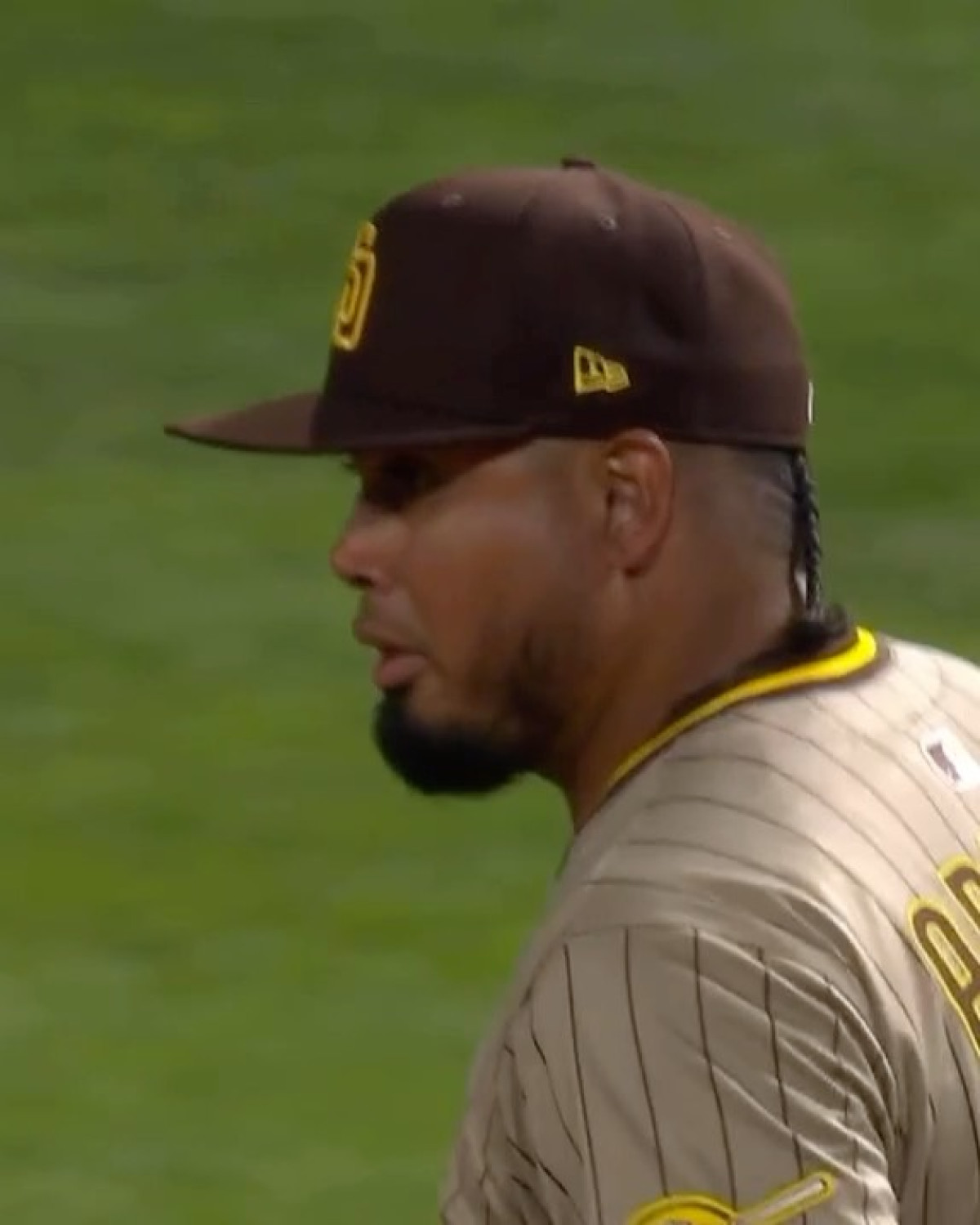 Venezuelan baseball energy rises as Luis Arráez confidently takes charge with his humor!!!