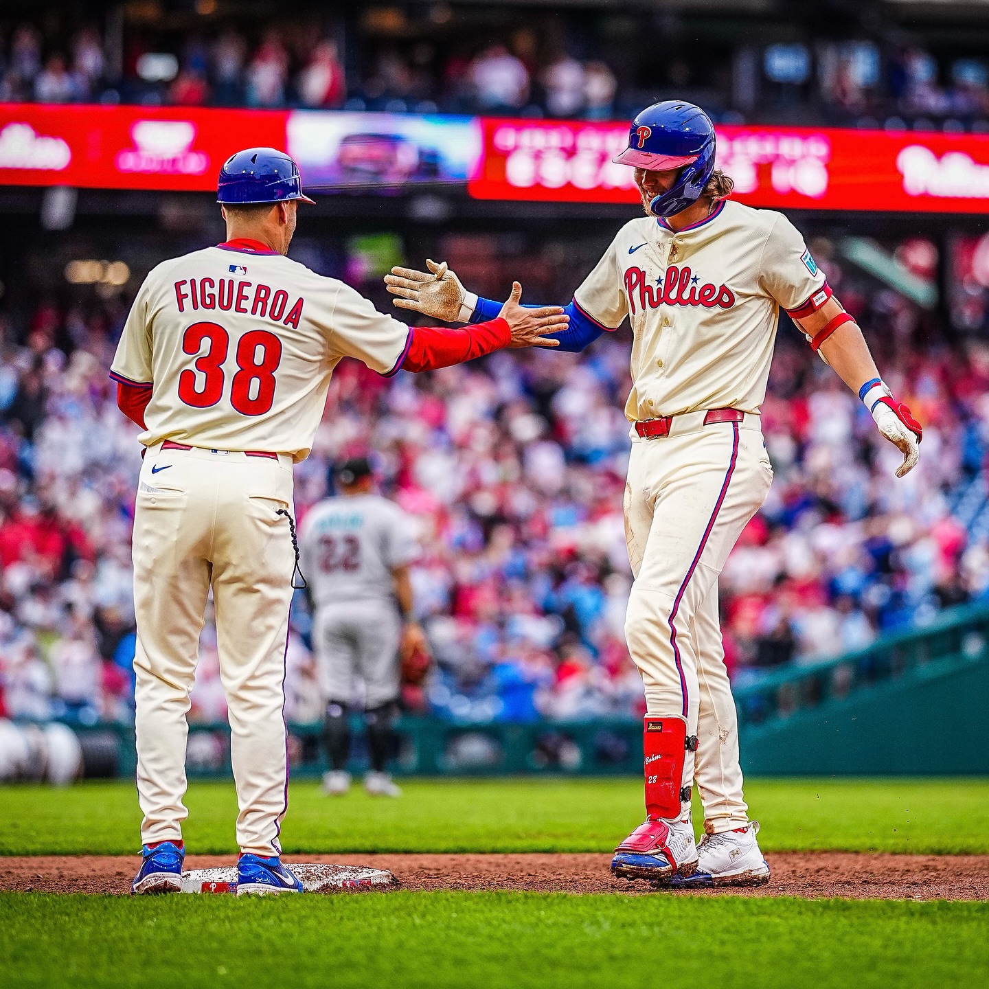 Big Time Knock From Bomer Powers Phillies_image