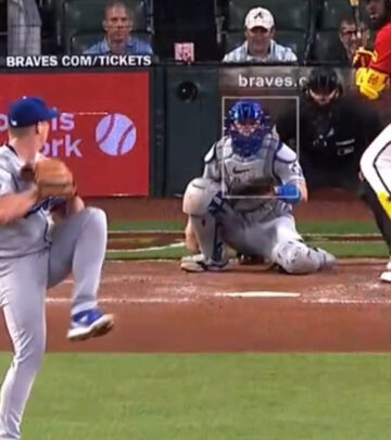 Los Angeles Dodgers urge their closer, Evan, to secure the win with fierce determination.!