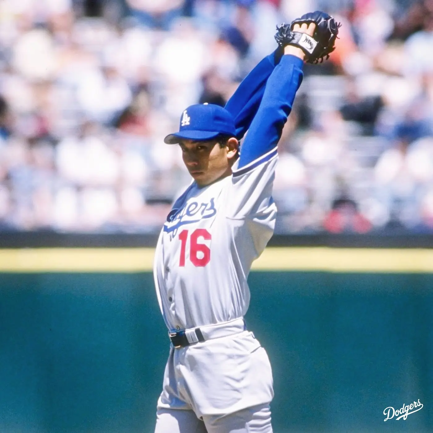 Relive Hideo Nomo's 1995 debut: seven strikeouts in five innings, marking Dodgers history.