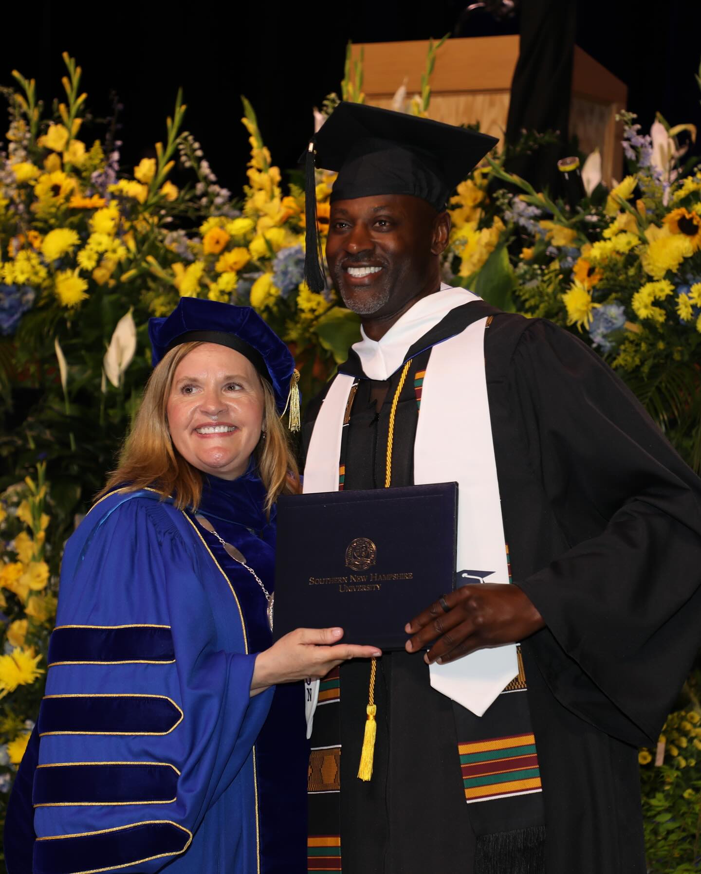 LaTroy Hawkins Earns Sociology Degree