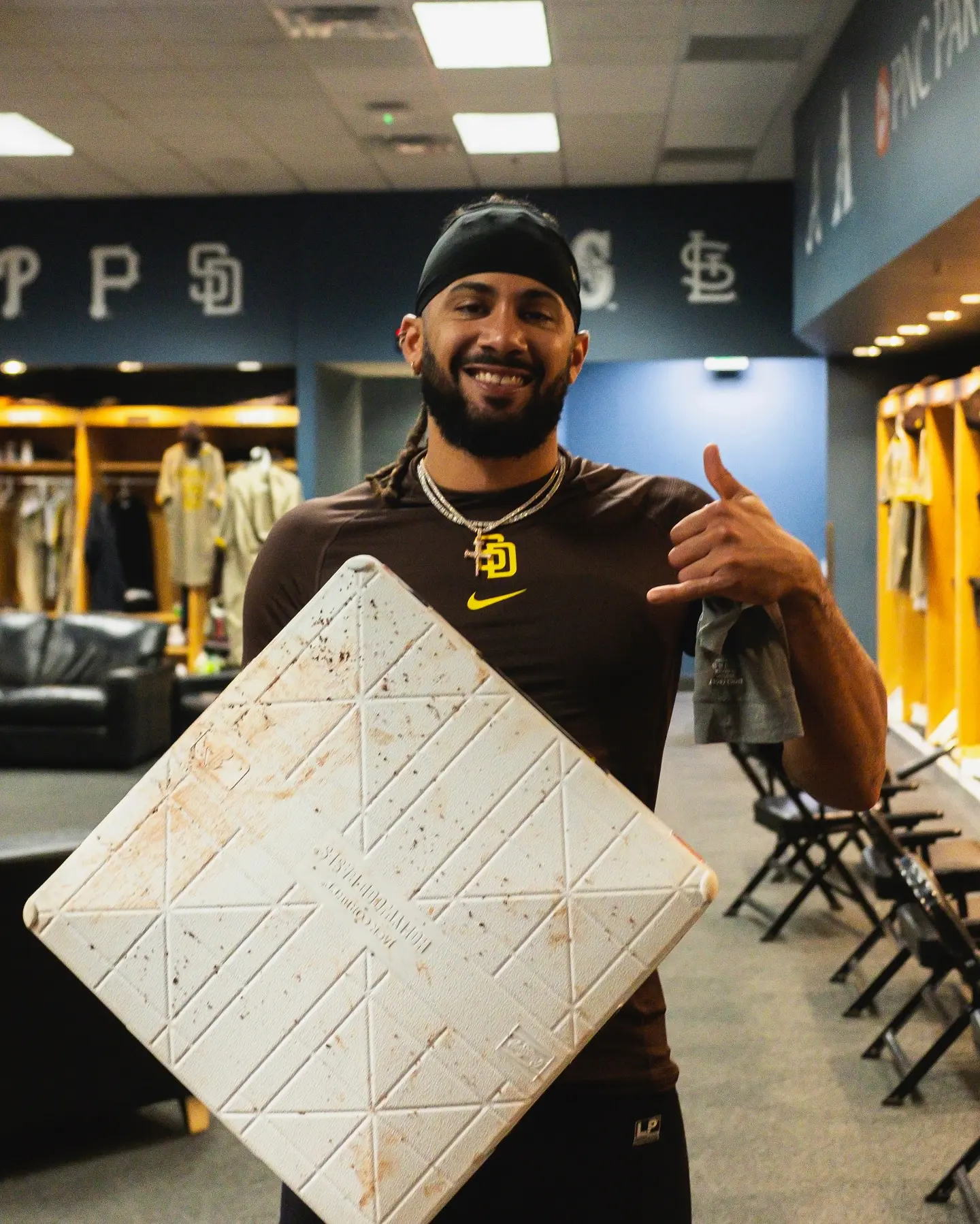 Padres Celebrate The 100/100 Club Milestone_image