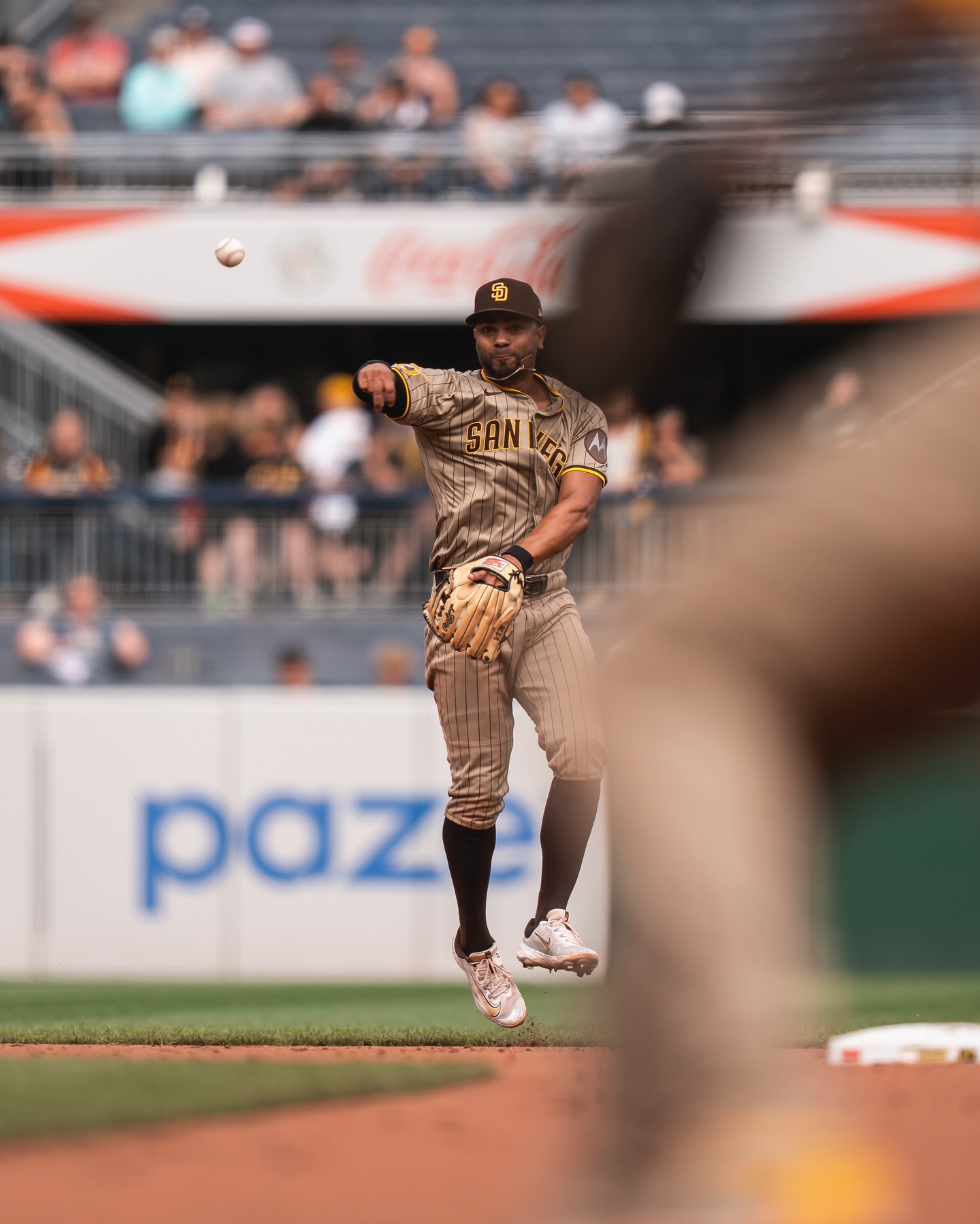Padres Sweep Clinches 4-0 Victory