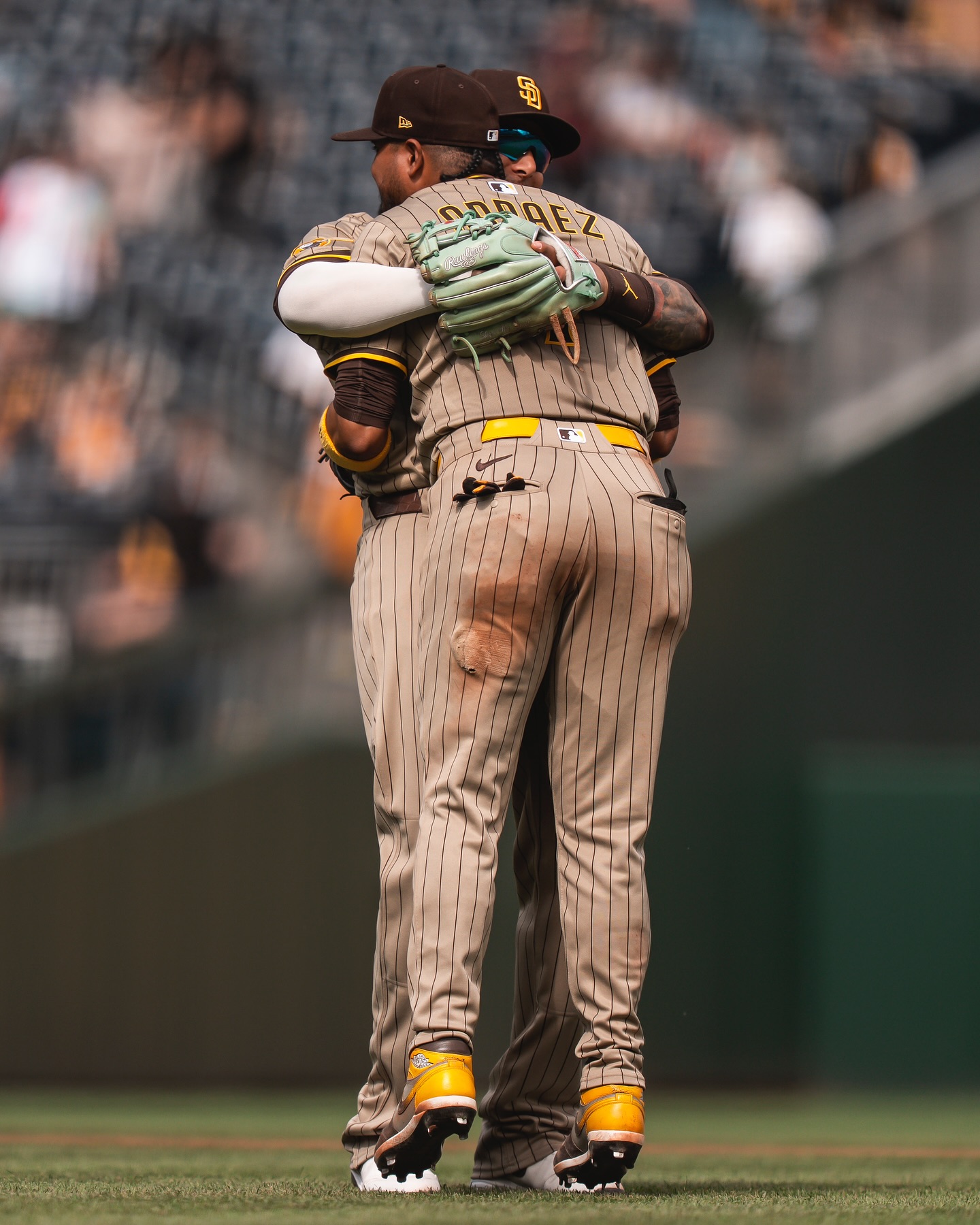 Padres Sweep Clinches 4-0 Victory