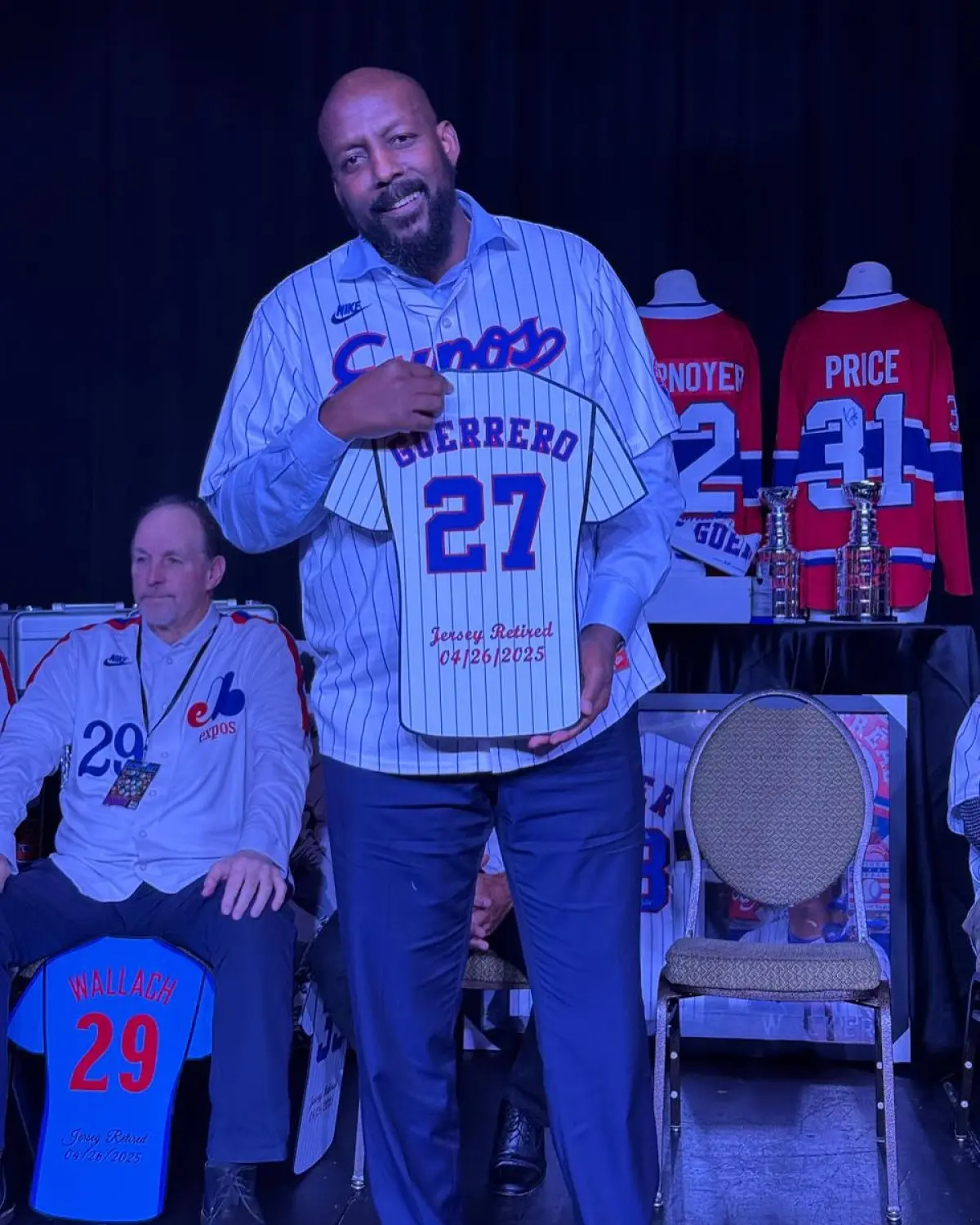 MLB legend charms fans at Exposfest while aiding Montreal Children’s Hospital effort today.